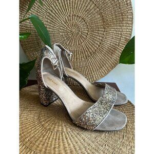 Old Navy women’s size 9 gold glitter, heeled sandals